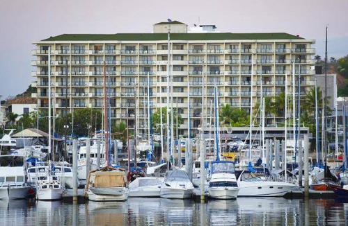 South Townsville Apartment | 86 m² Serviced apartment ∙ 5 guests