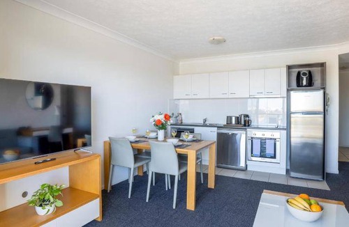 South Townsville Apartment | 86 m² Serviced apartment ∙ 5 guests
