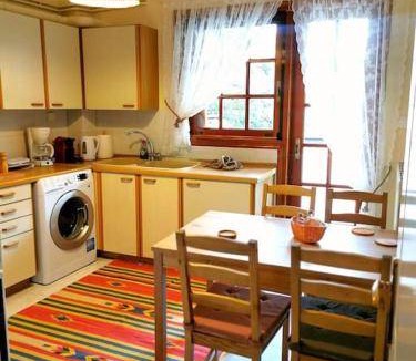 Agia Paraskevi Apartment | 90 m² Apartment ∙ 2 bedrooms ∙ 6 guests