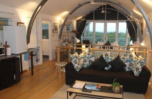 Oak Beach Apartment | 90 m² Apartment ∙ 1 bedroom ∙ 2 guests