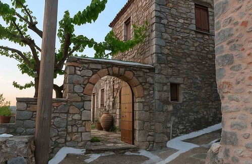 Pigadia House | 90 m² House ∙ 2 bedrooms ∙ 4 guests