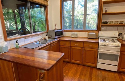 Palmwoods Bed & Breakfast | 91 m² Bed and breakfast ∙ 2 bedrooms ∙ 4 guests