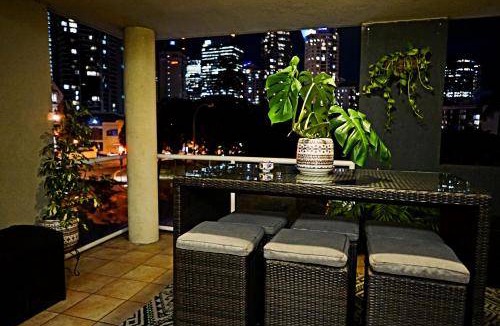 Fortitude Valley Apartment | 92 m² Apartment ∙ 2 bedrooms ∙ 7 guests