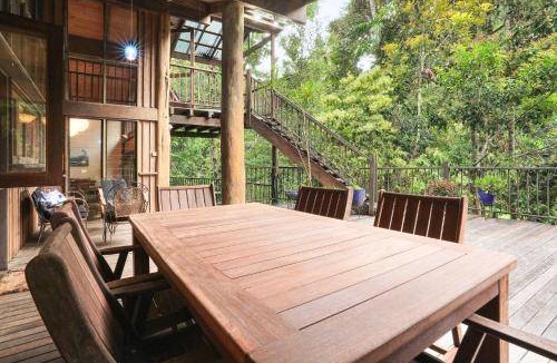 Kuranda House | 929 m² House ∙ 4 bedrooms ∙ 8 guests