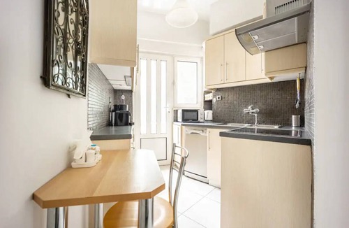 Chalcis Apartment | 95 m² Apartment ∙ 2 bedrooms ∙ 5 guests
