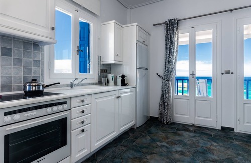 Apollonia Apartment | A Balcony To Enjoy The Sunset
