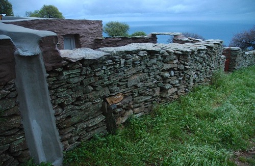 Kea House | A CYCLADIC STONE HUT IN KEA, GREECE