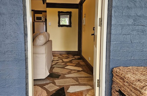 North Tamborine House | A luxury private cottage set in the heart of the beautiful Tamborine mountains.