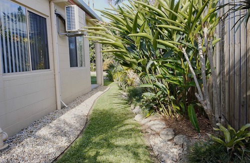 Caravonica House | A private house situated in beautiful rainforest setting