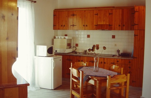 Ornos House | A Slice of Mykonos Heaven Next To The Beach.