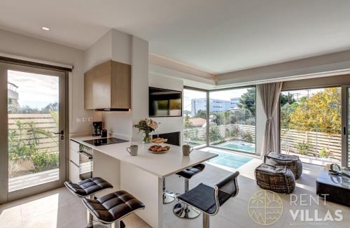 Papastavraiika Villa | A1 - Luxury house with pool by goutos properties