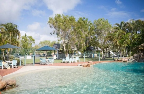 Urangan Condo | Absolute Beachfront With Exclusive Rooftop