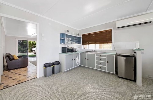 Yeppoon House | ABSOLUTE BEACHFRONT WITH A POOL