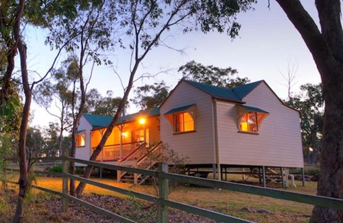 Ballandean Villa | Accommodation Creek Cottages & Sundown View Suites