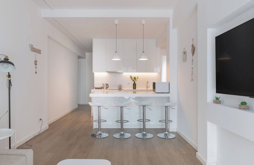 Anafiotika Apartment | Acropolis area 7 min walk to ancient sites and metro