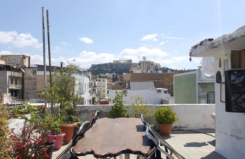 Athens City Centre Apartment | Acropolis Max16pax 3BR Wifi Metro Cafe&Shops AC