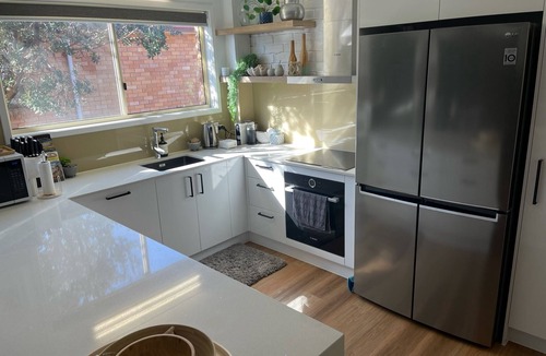Peregian Beach Apartment | Across the road from the beach and 3 minutes walk to vibrant Peregian Village