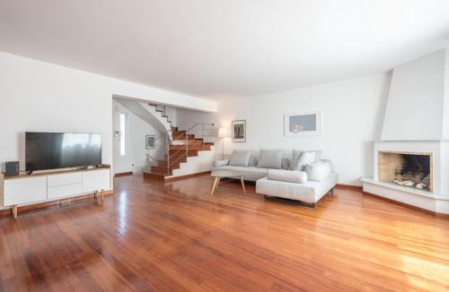 Elliniko Villa | Adelos III Bloom Villa 5BR 360m - Sauna - Rooftop