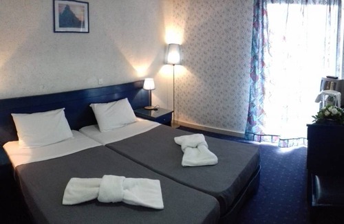 Agia Marina Hotel | Aegina Beachfront Haven - Argo Seaside Stays