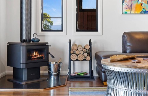 Ravensbourne Ski Chalet | Affinity Luxury Studio with Spa and Amazing Views
