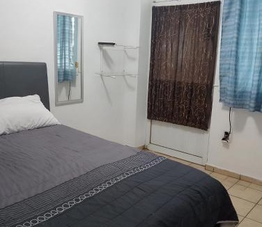 Manzanillo House | Affordable, Comfortable, and Convenient – Barcos