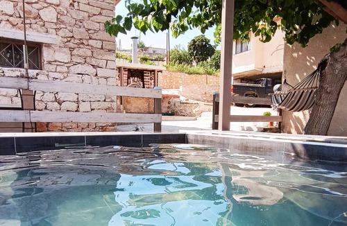 Corinth Cottage | Agios Ioannis Stone Cottage & Private Pool​