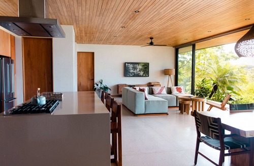 Santiago House | Aguamadera Villas - Valley & Ocean view just 3 min from the beach!