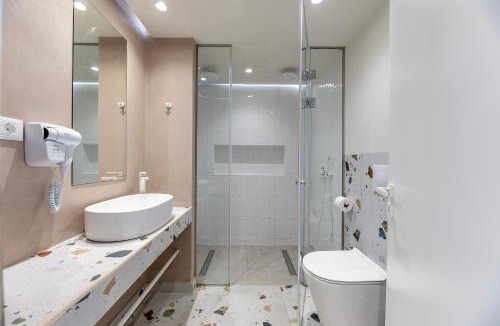 Marmari Hotel | Akti Coast Club