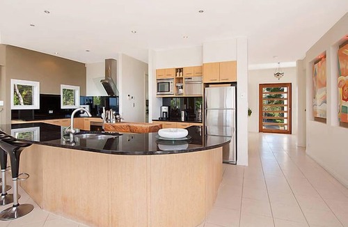 Doonan Bed & Breakfast | Alexandria Retreat - Luxury Romantic B&B Getaway
