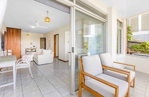 North Ward Apartment | All about the Views! 2 Bed 1 bath Apartment