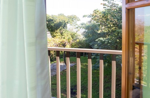 Lake Plastiras Villa | All Seasons Guest House