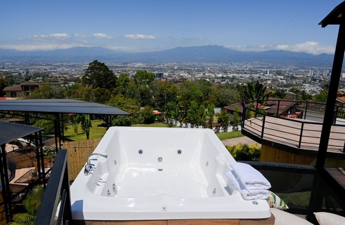 Escazu RV Rental | ALMA Glamping