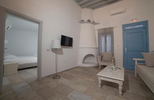Skiros House | Almyra Guesthouse