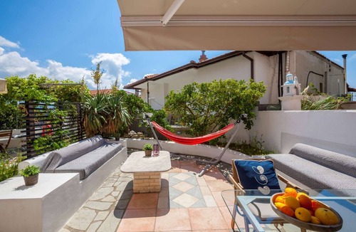 Neos Marmaras Apartment | Alterra Vita Apartments - Cozy Studio with Garden