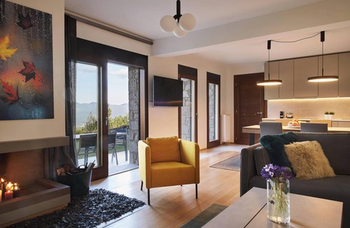 Amfikleia-Elateia Apartment | Alti Parnassos