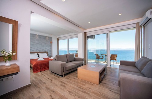 Benitses Hotel | Alyssium