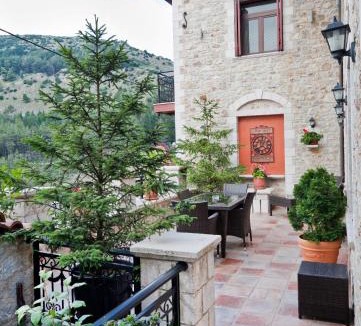 Dimitsana House | Amanites Guesthouse