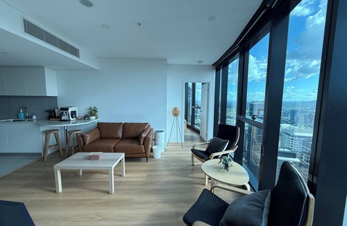 Brisbane Central Business District Apartment | Amazing city views 60th level skytower 3 bedrooms Free Parking