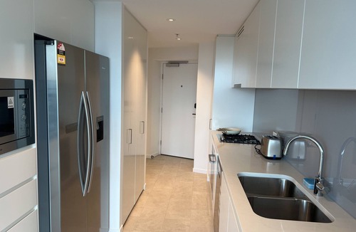 Brisbane Central Business District Apartment | Amazing city views 60th level skytower 3 bedrooms Free Parking