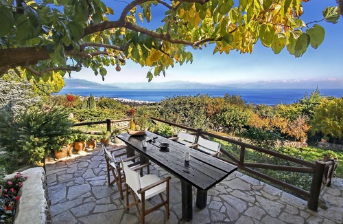 Egira Apartment | Ampelos Estate - The Studio