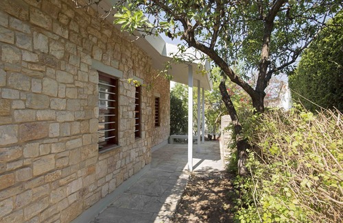 Anavyssos Villa | An architect's masonry house,Anavyssos, Attica, with view to Aghios Nikolaos be