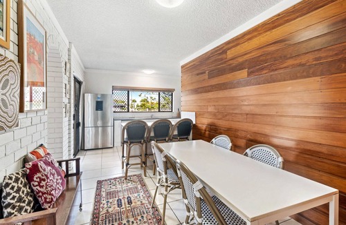 Mooloolaba Apartment | Anjuna, 2 bedroom apartment on canal
