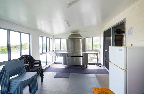 Happy Valley House | Annabell's Noller Place Fraser Island Large house great location with ocean view