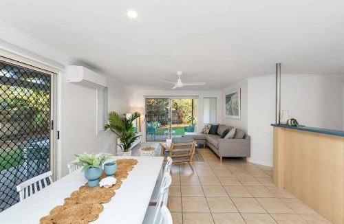 Marcoola Apartment | Apartment ∙ 3 bedrooms ∙ 6 guests