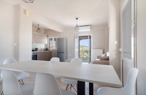 Lygia Apartment | Apartment 'Almyra' with Sea View, Wi-Fi and Air Conditioning
