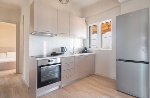 Lygia Apartment | Apartment 'Almyra' with Sea View, Wi-Fi and Air Conditioning
