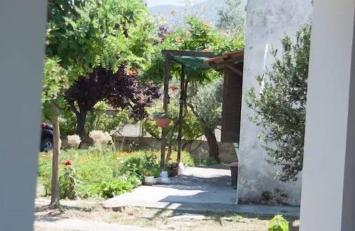 Edipsos Apartment | Apartment 'Maria's House 2' with Mountain View, Wi-Fi and Air Conditioning