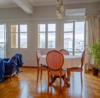 Chalcis Apartment | Apartment overlooking the old bridge
