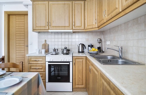 Pondi Apartment | Apartment 'Panorama 1' with Sea View, Wi-Fi and Air Conditioning