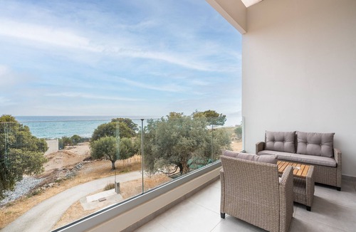 Pefkos Apartment | Apartment 'Tesoro Del Mare with Sea View 1' with Sea View, Wi-Fi and Air Conditioning
